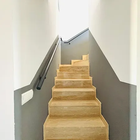 Global Immo 4042 Mileni Duplex Apartament *